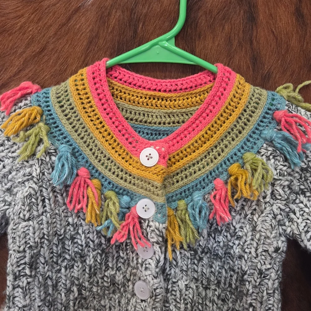 Mimi & Maggie Gray Knit Sweater - Picture 2 of 7